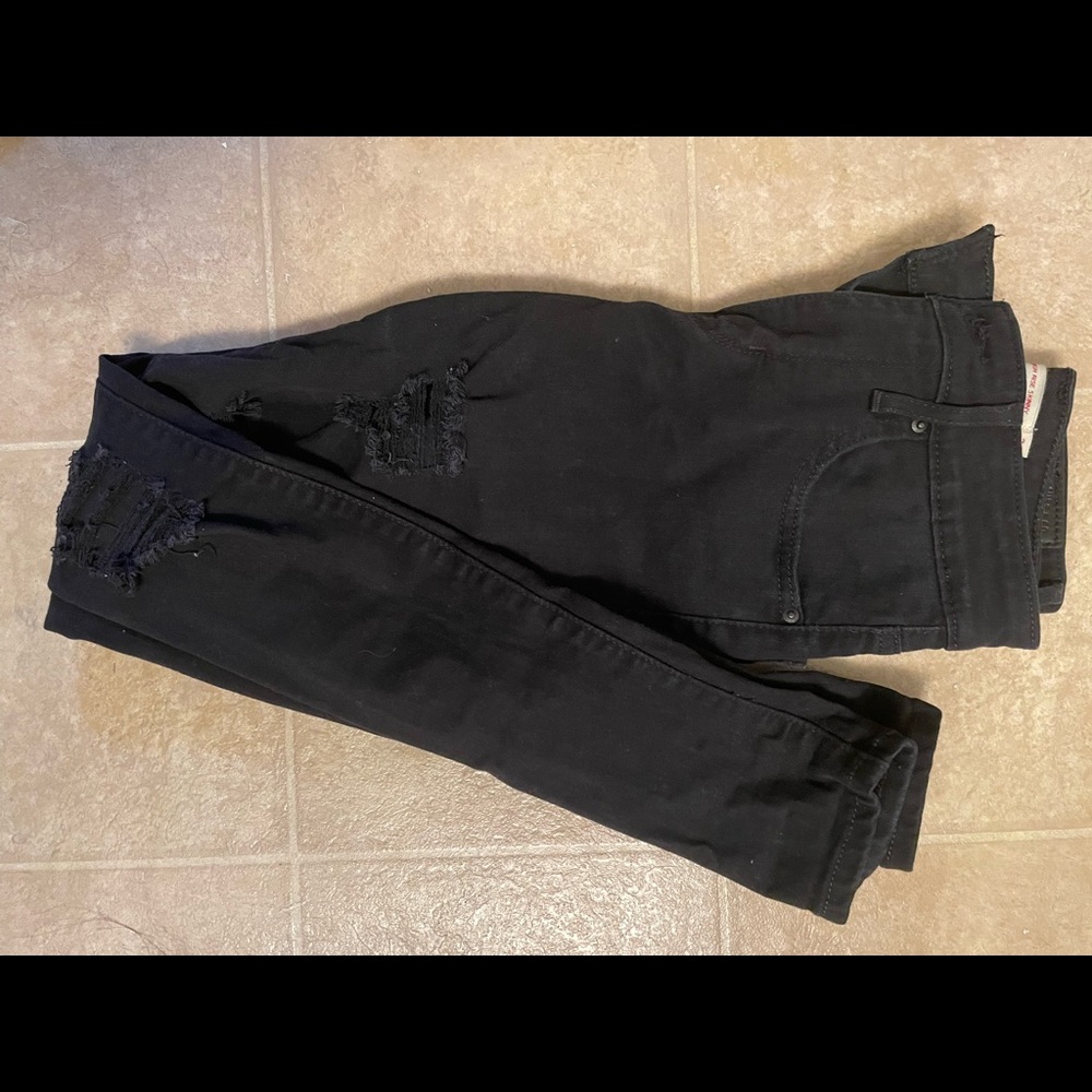 721 High Rise Ripped Levis Premiums - Picture 3 of 3